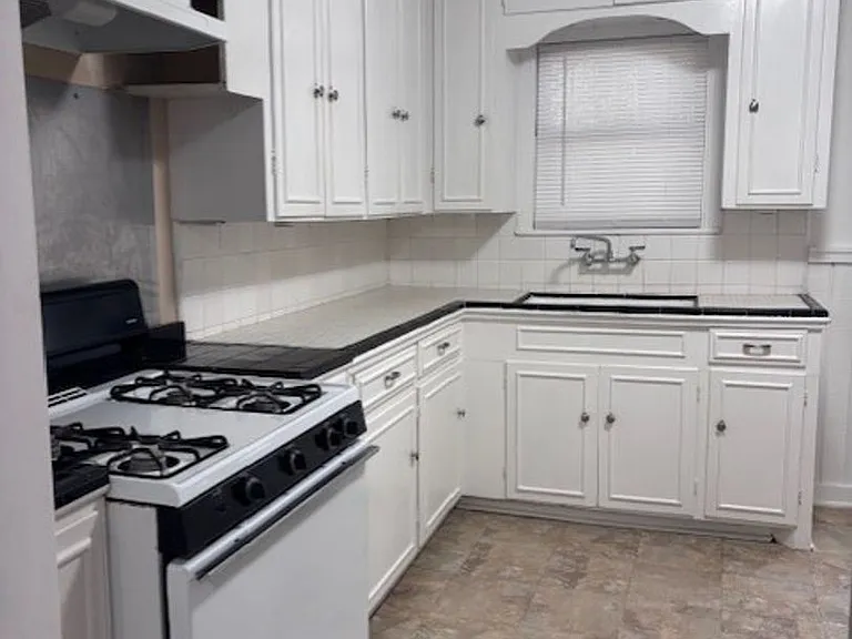 2607 W Craig Pl — Photo 5