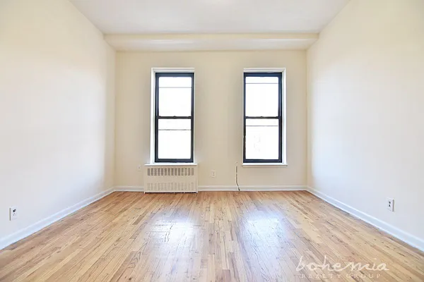 Rented by Bohemia Realty Group | media 8