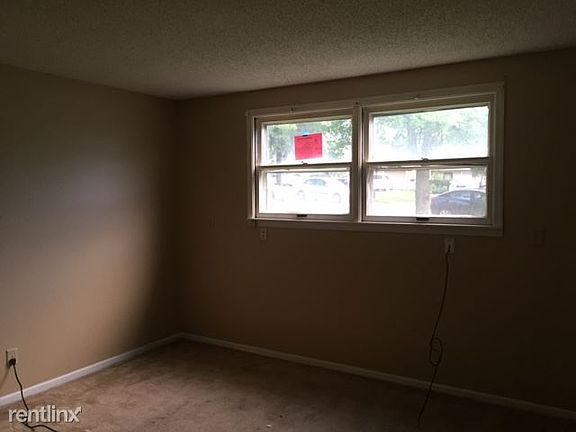 4th image of 3055 Eaton St