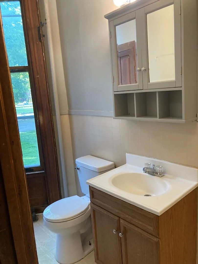 351 Maple Ave Elmira — Photo 4