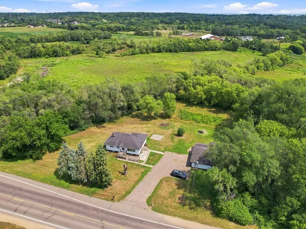 11018 Rich Valley Blvd, Inver Grove Heights, MN 55077