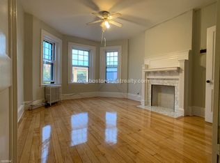 1153 Commonwealth Ave #6, Allston, MA 02134