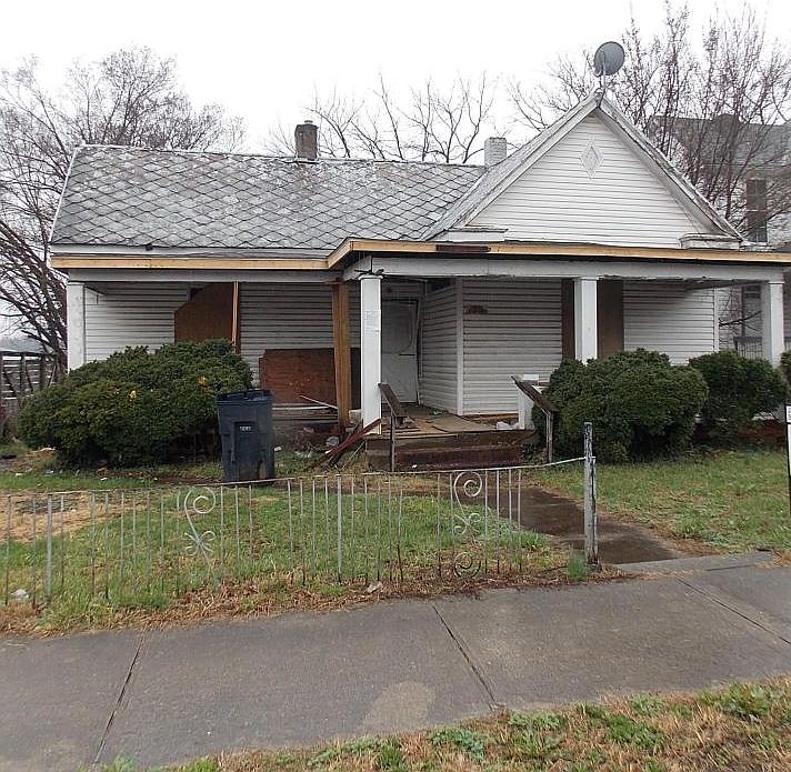 2nd image of 1706 Loudon Ave NW