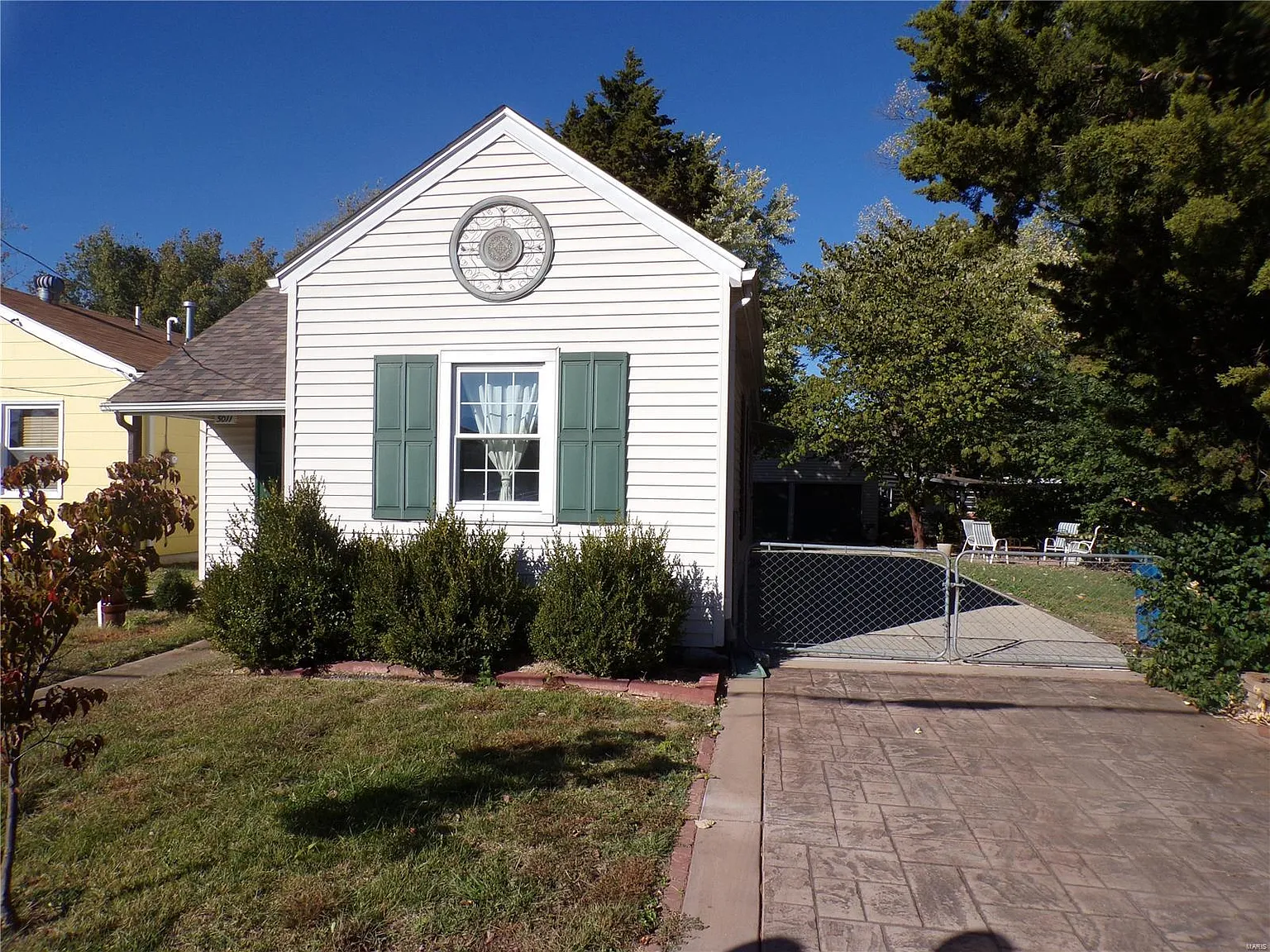 5011 Langley Ave photo 1