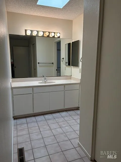 630 Lobelia Court - Photo 11