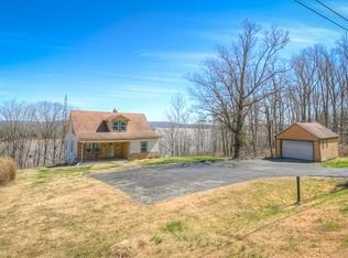 7090 Little Tar Spring Rd, Hawesville, KY 42348