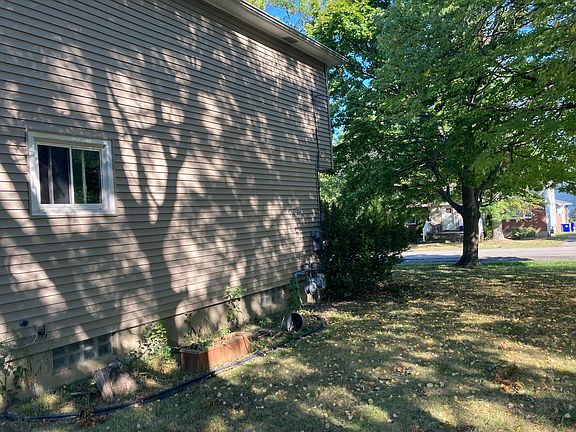 2nd image of 4056 Harwood Ave