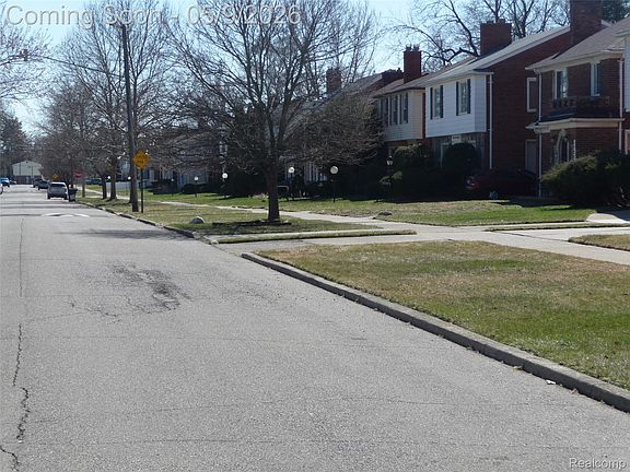 5th image of 17360 Westmoreland Rd