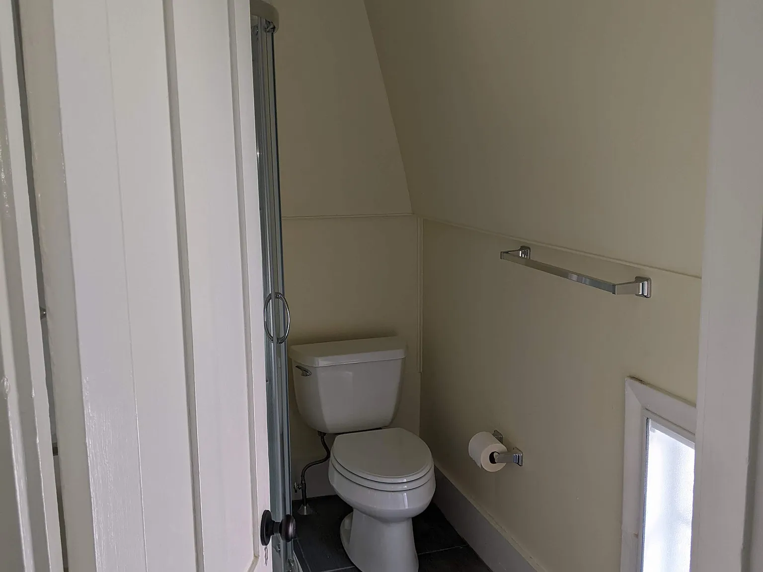 2 bed, 1.5 bath, 882 sqft, $1,850 — Photo 3