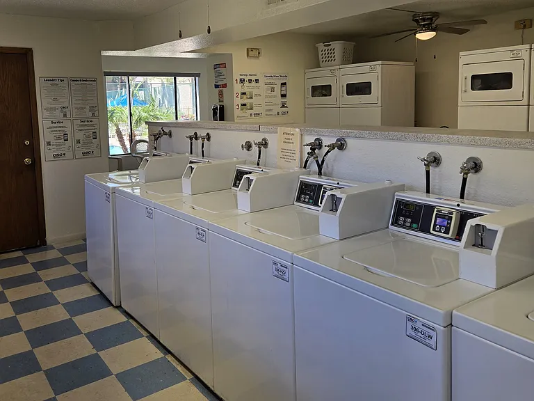 Laundry Room | Shorebird Apartments