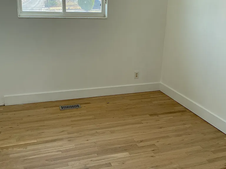 8728 S 1185 E — Photo 13
