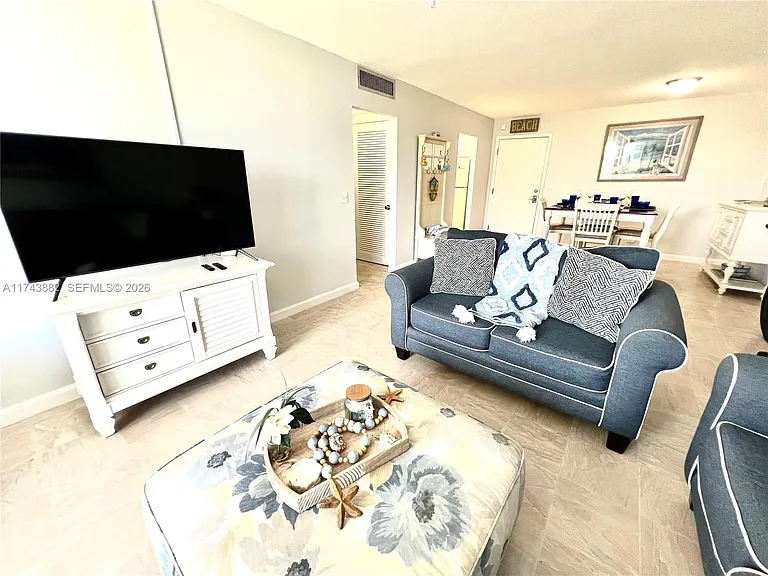 125 Ocean Ave #402 — Photo 9