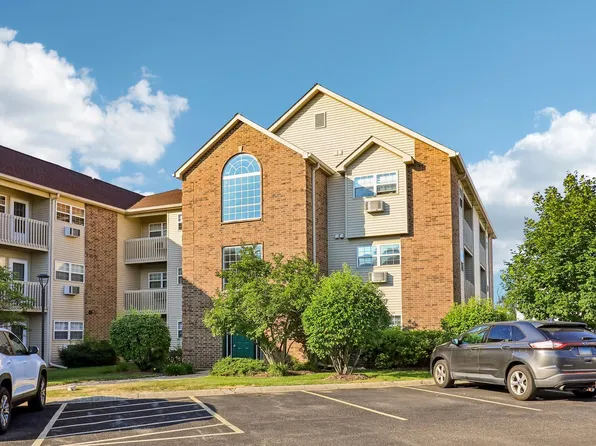 400 Cunat Blvd APT 1G, Richmond, IL 60071