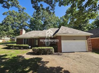 6686 Winding Birch Dr, Memphis, TN 38115