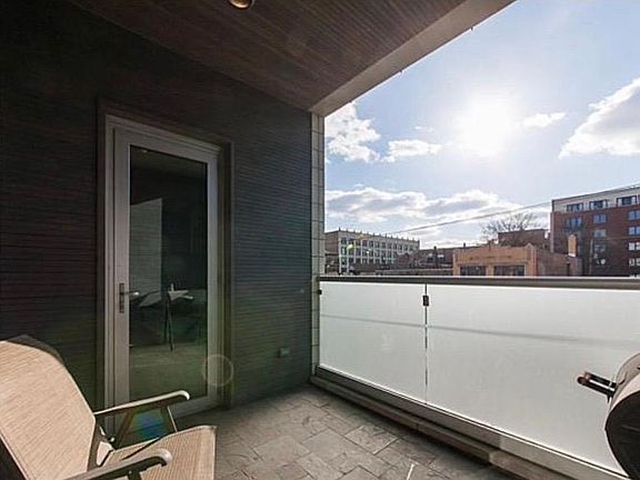 5th image of 815 N Ashland Ave