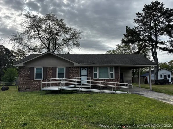 107 Mars Dr, Dunn, NC 28334