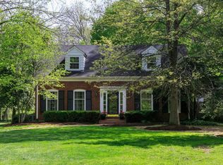 1001 Old Harrods Creek Rd, Anchorage, KY 40223