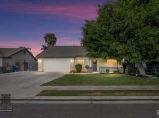 5813 Pendleton Falls Dr, Bakersfield, CA 93312
