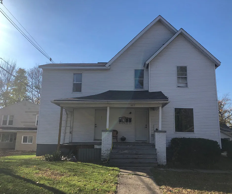 805 N Prospect Ave photo 1