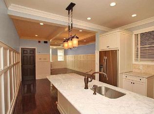 619 Pine St #1, Philadelphia, PA 19106