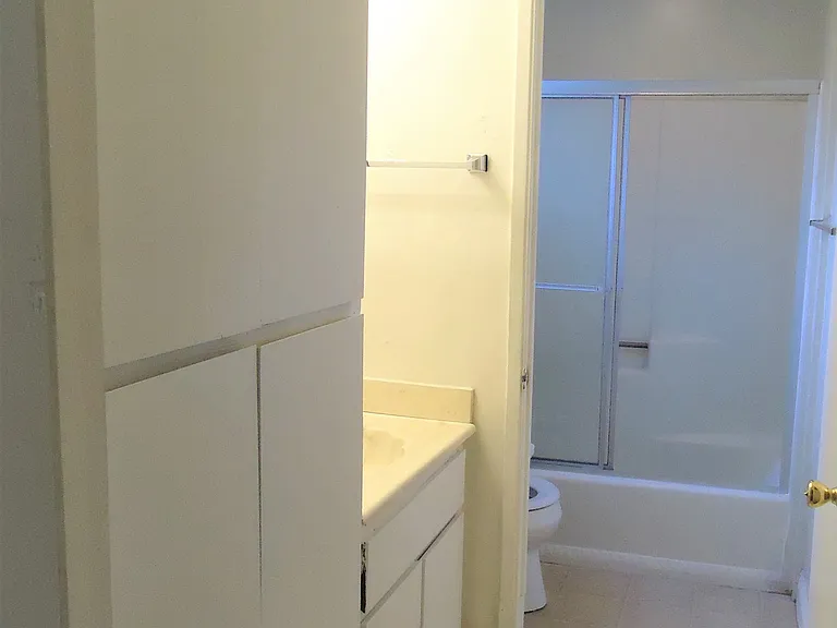 195 E Reed St #4 — Photo 12