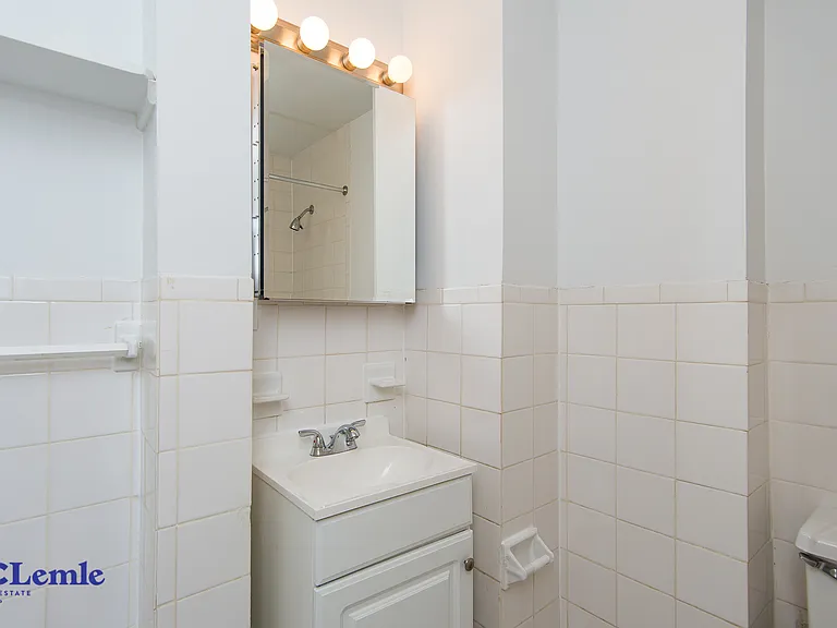 207 E 88th St #2FE — Photo 7