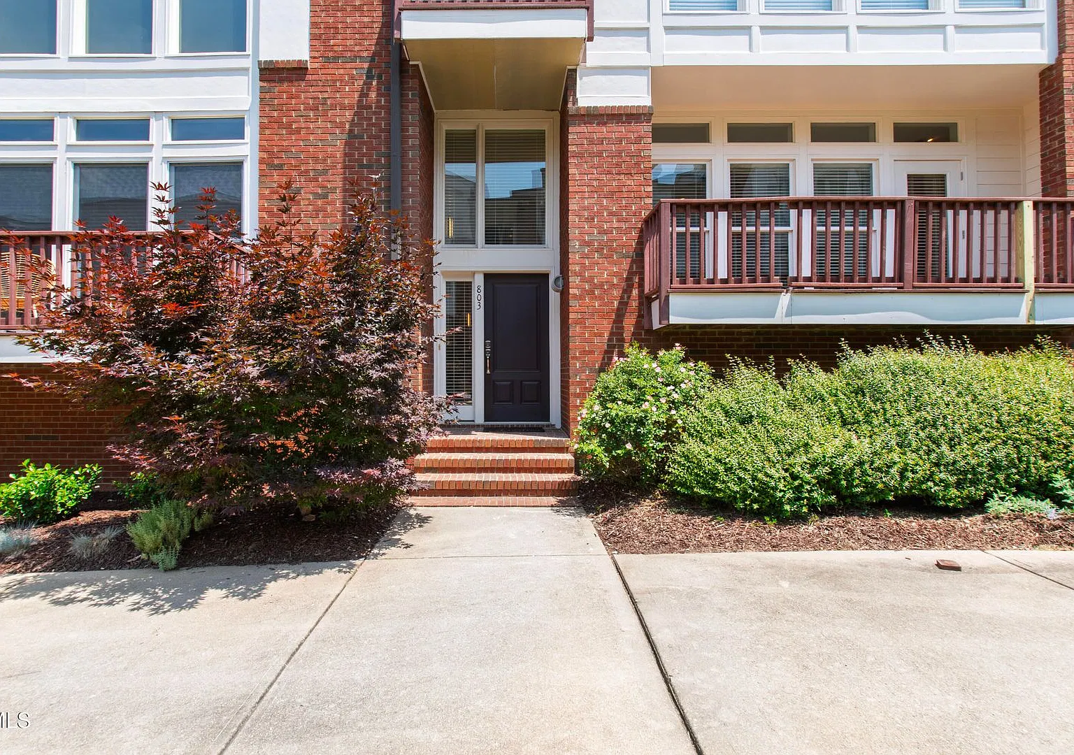 803 The Village Circle — Photo 2