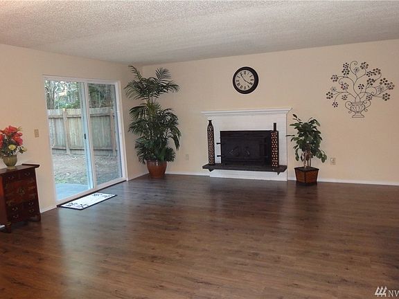 5th image of 14115 Dogwood Ct N