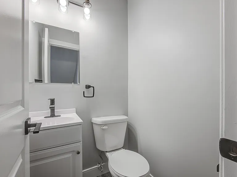 6 Pearl Cres #3 — Photo 15