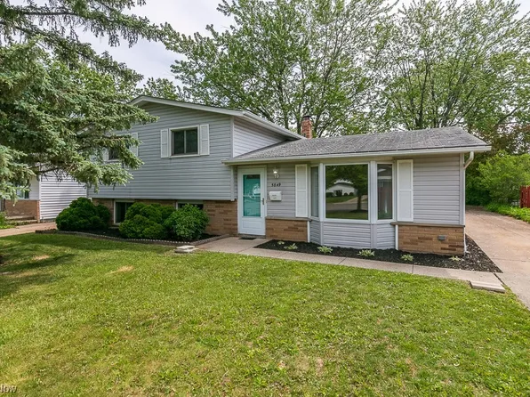 5849 Marra Dr, Bedford Heights, OH 44146