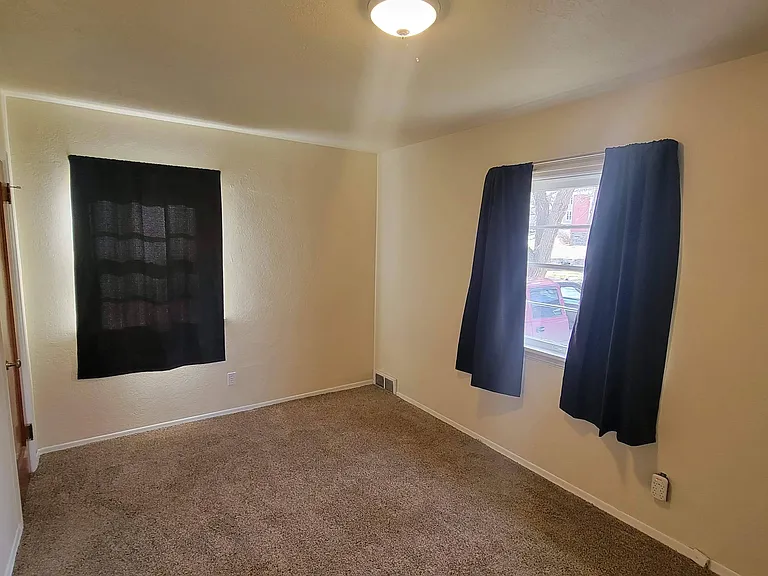 Bedroom 1 - front of house