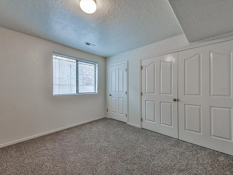 824 W Hampton Rd — Photo 22