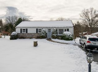 1362 Cedar Hill Rd, Pottstown, PA 19464