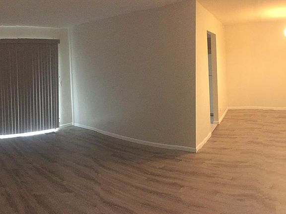5th image of 378 Sandalwood Ln APT A1
