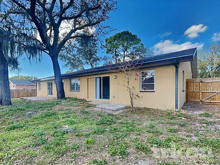 1009 Jamaica Way — Photo 18