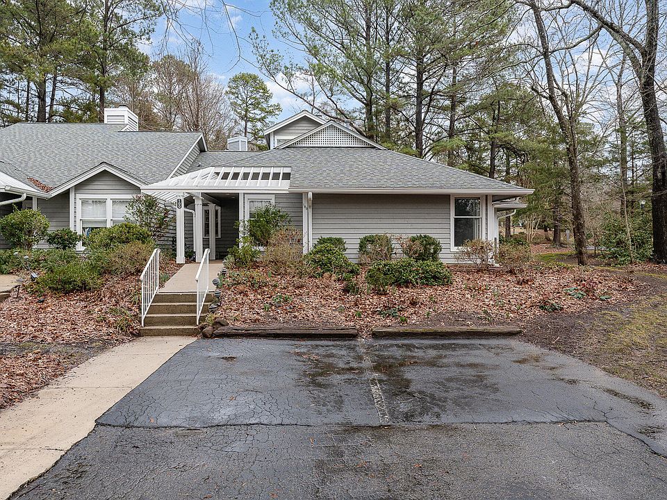 1st image of 100 White Oak Way
