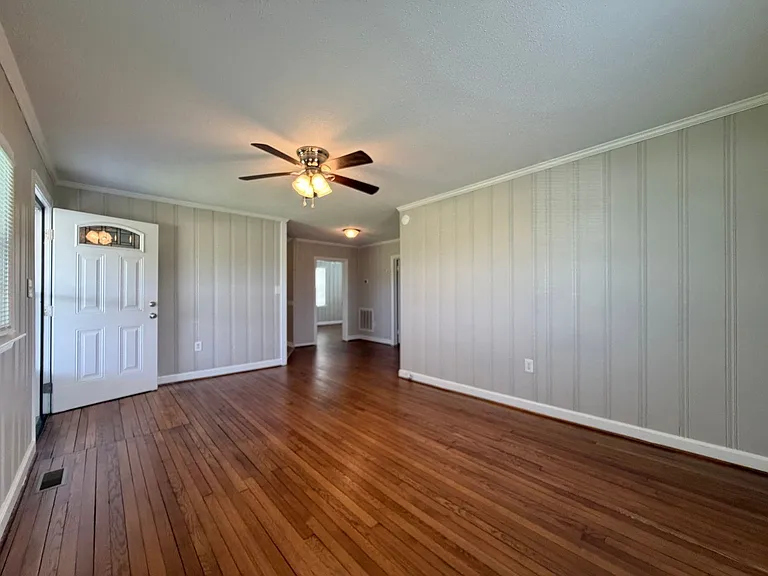 2712 Anthony Rd — Photo 5