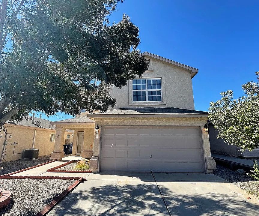 1st image of 667 Vista Luna Ln SW