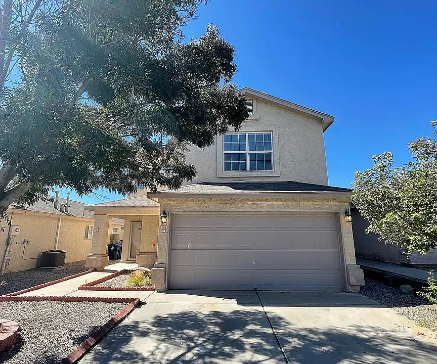 667 Vista Luna Ln SW
