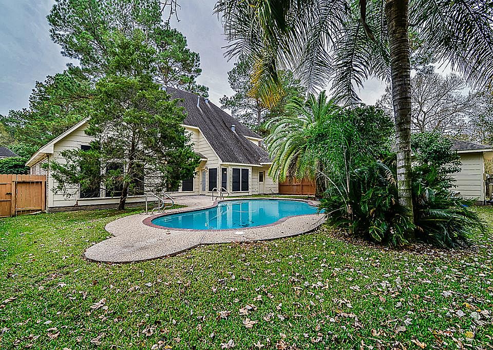1st image of 5827 Mountain View Dr