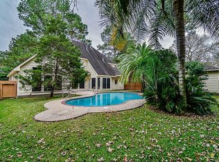 5827 Mountain View Dr, Kingwood, TX 77345