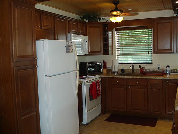3rd image of 336 Camden #N