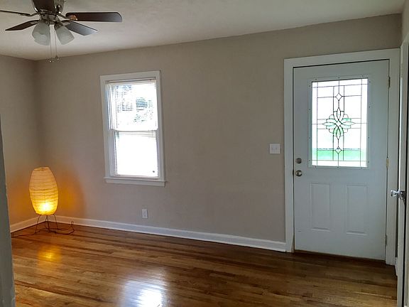 3rd image of 2330 Greenfield Ln