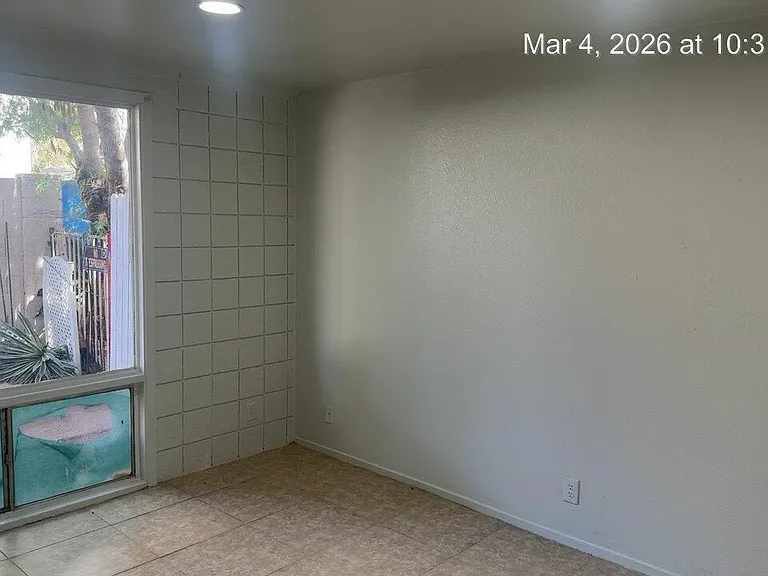 2026 W Cactus Rd #A — Photo 7