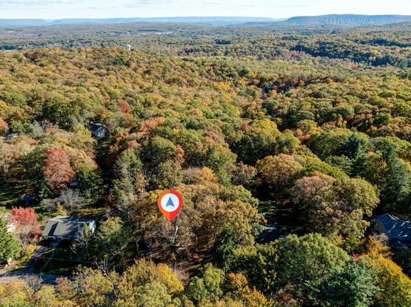 115 Knob Rd, Mount Pocono, PA 18344