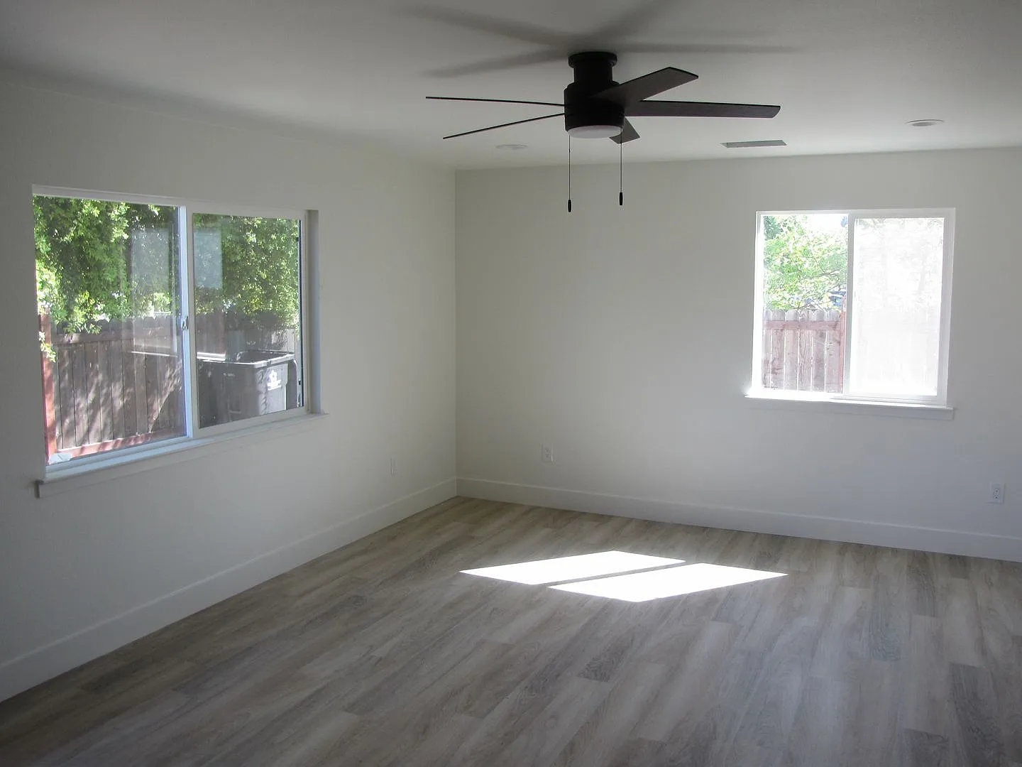 3408 W Alpine Ave Stockton 95204 — Photo 4