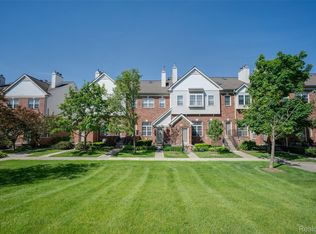 1727 Campau Farms Cir, Detroit, MI 48207