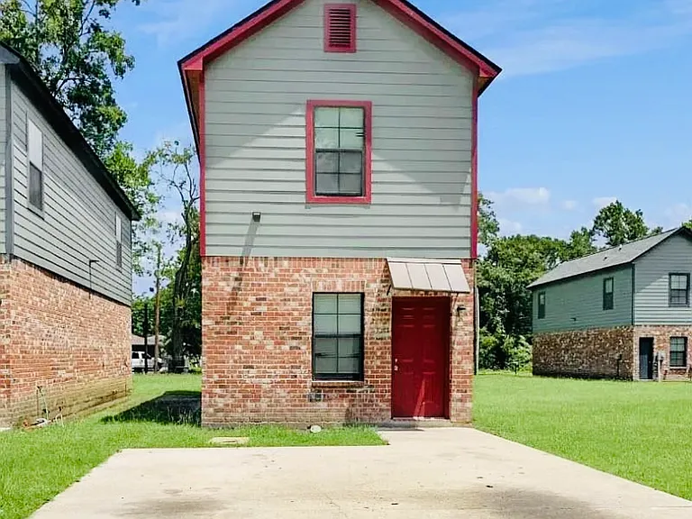 5515 Paige St — Photo 9