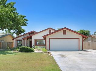 8605 Eakins Dr, Bakersfield, CA 93311