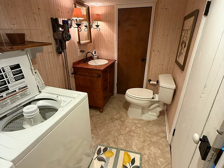 320 Bernice Ave — Photo 15